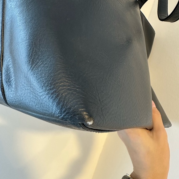 Matt & Nat® Lesada Tote - Black - Picture 4 of 12